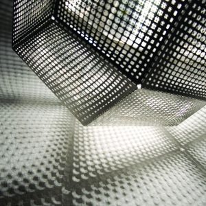 Tom Dixon pakabinamas šviestuvas „Etch Steel“